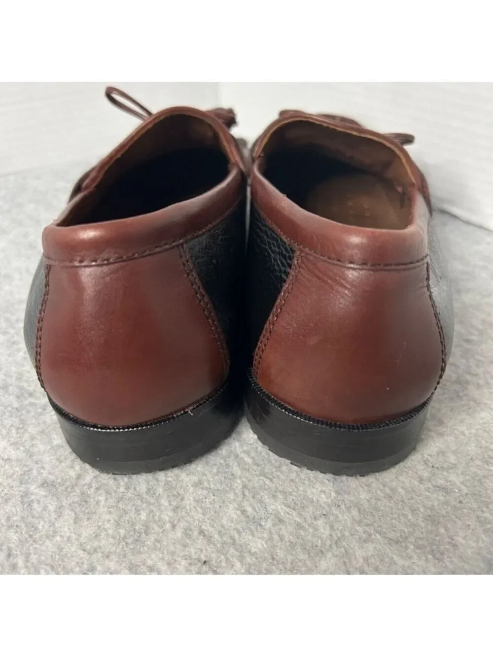 Johnston Murphy Kilt Tassel 2 Tone Loafers-Black Brown Men Sz 9US EUC